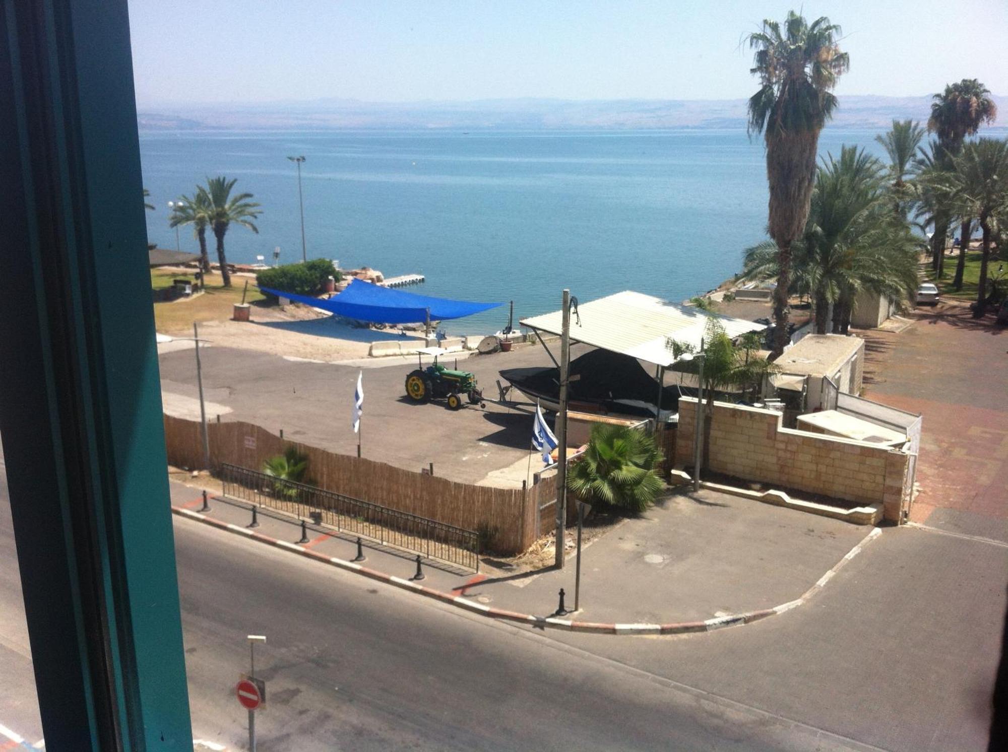 Apartment By The Lake Tiberias Buitenkant foto