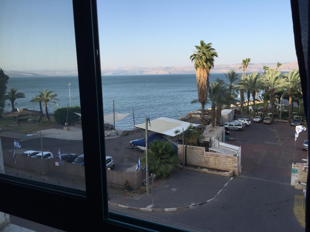 Apartment By The Lake Tiberias Buitenkant foto
