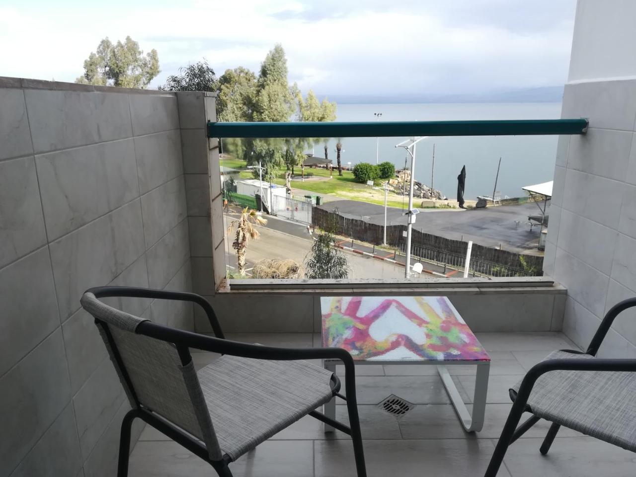 Apartment By The Lake Tiberias Buitenkant foto