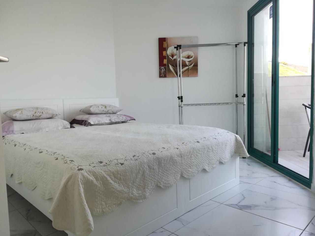 Apartment By The Lake Tiberias Buitenkant foto
