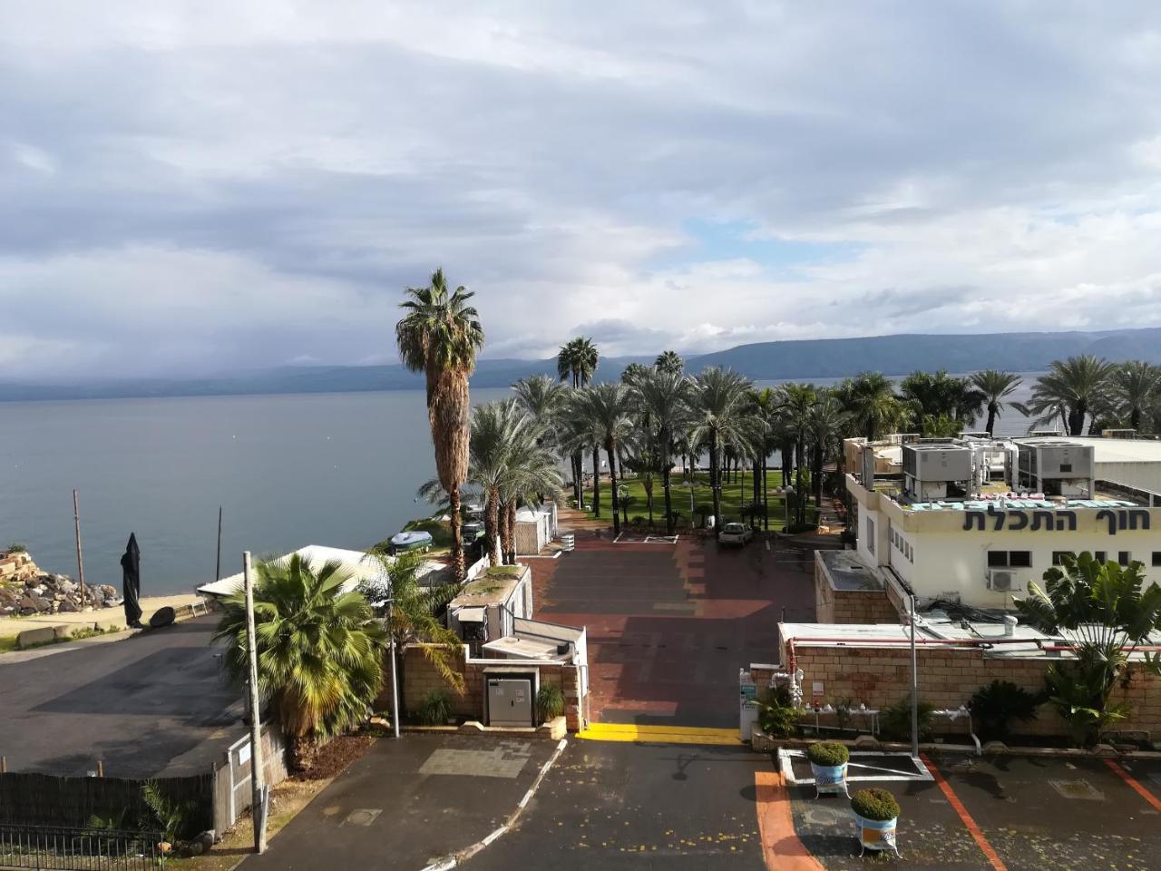Apartment By The Lake Tiberias Buitenkant foto