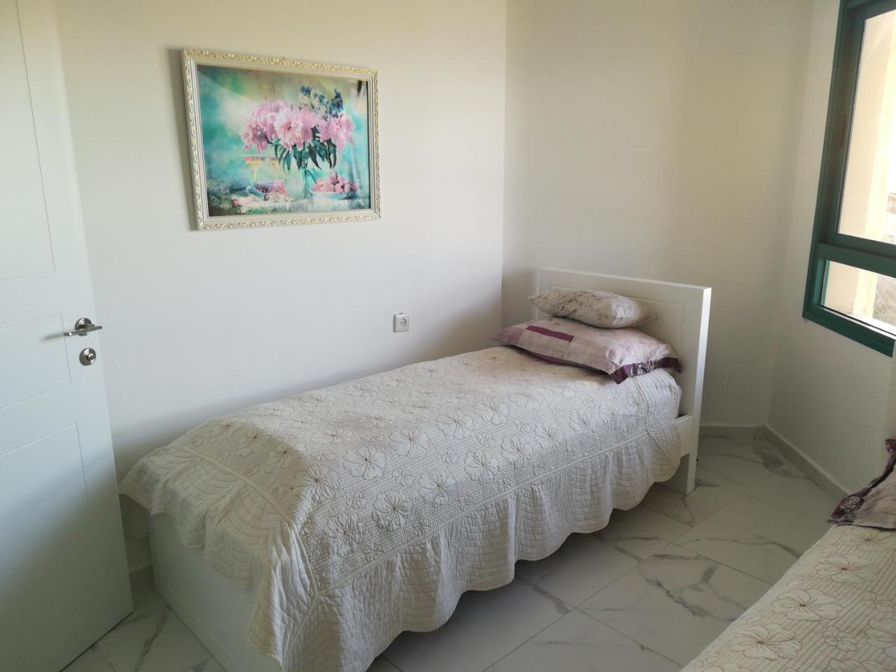 Apartment By The Lake Tiberias Buitenkant foto