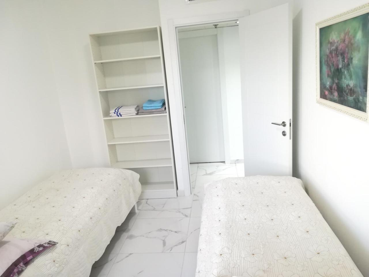 Apartment By The Lake Tiberias Buitenkant foto